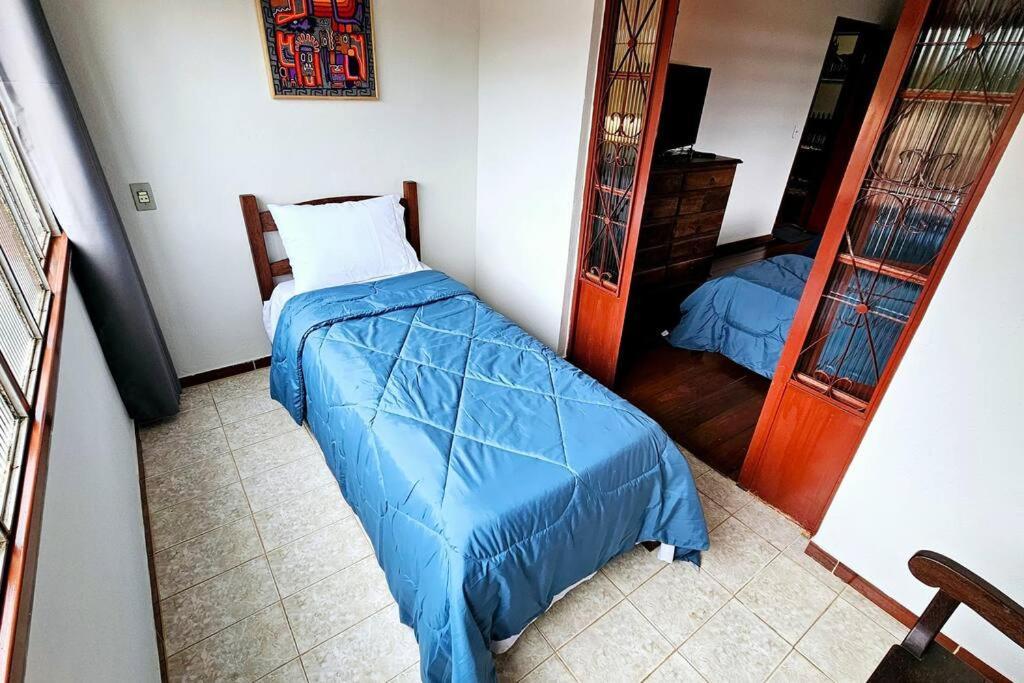 Casa Dos Coelhos, 750M Do Centro, Ate 12 Pessoas Tiradentes Exterior foto